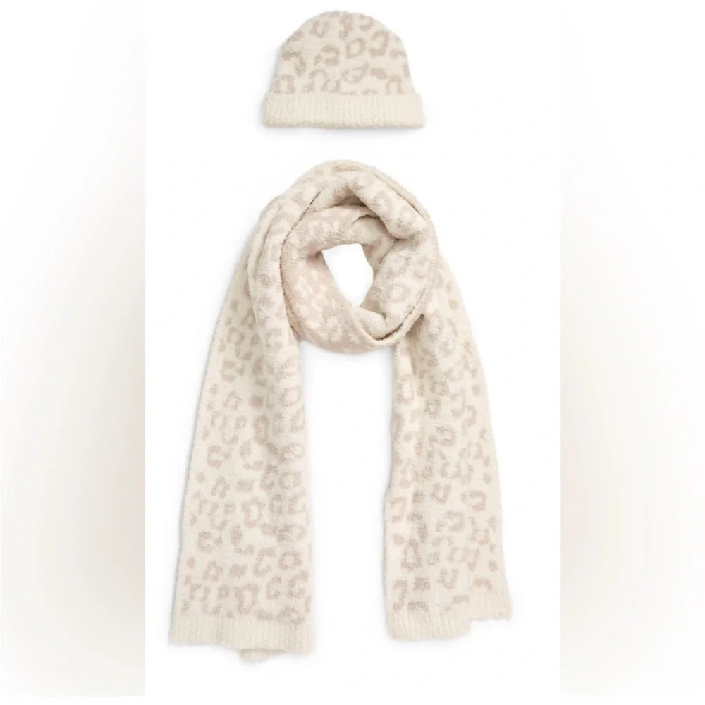 New BAREFOOT‎ DREAMS COZYCHIC BITW BEANIE & SCARF SET Color: Cream-Stone - Picture 2 of 6